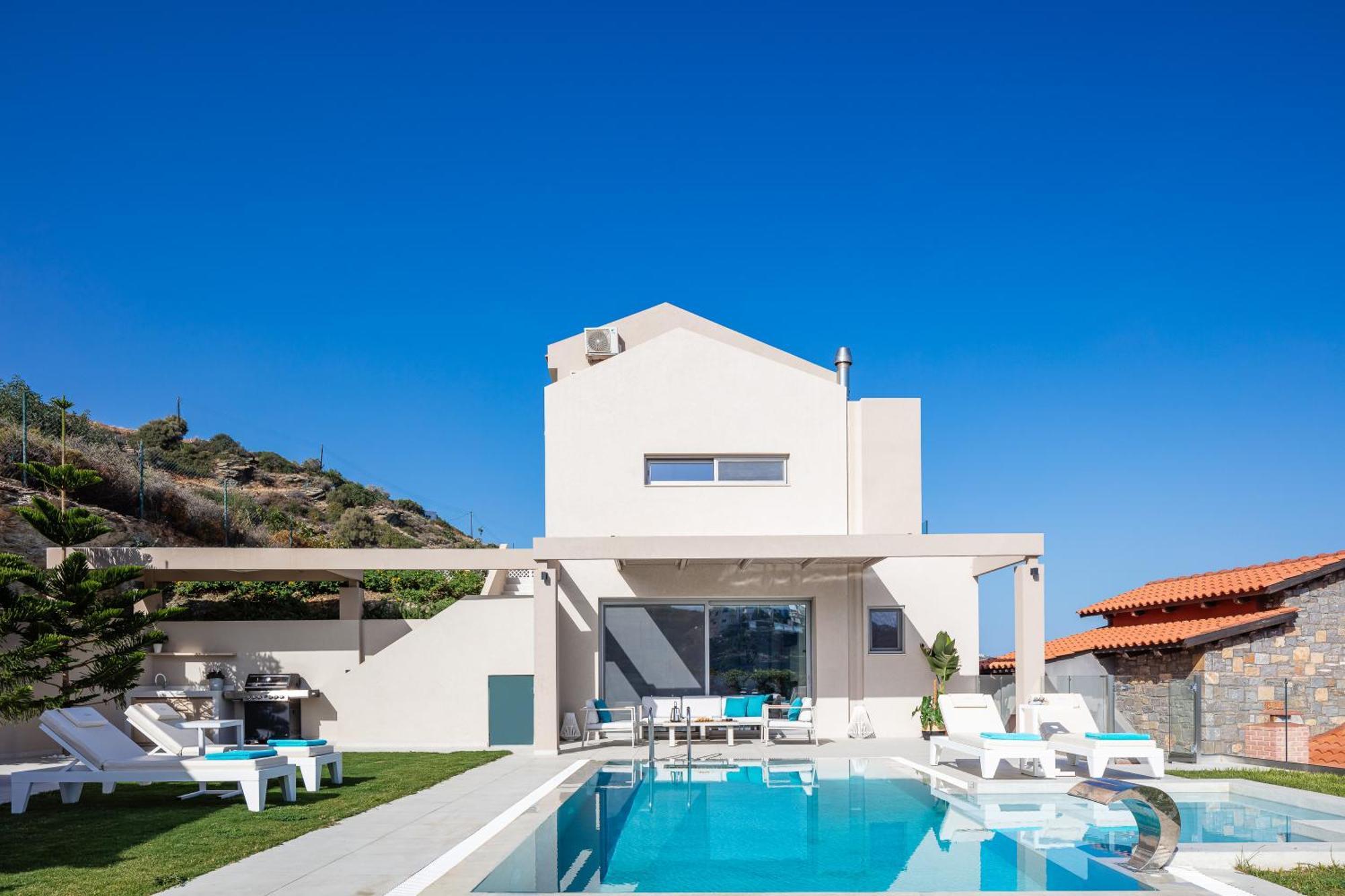 Villa Ligaria Pinnacle Bagian luar foto