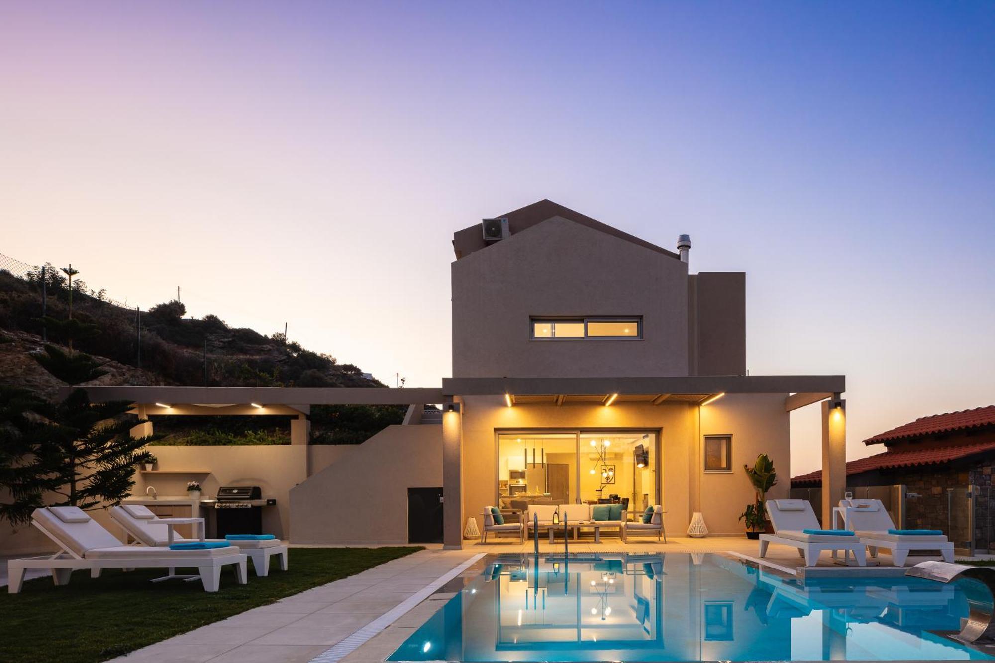 Villa Ligaria Pinnacle Bagian luar foto